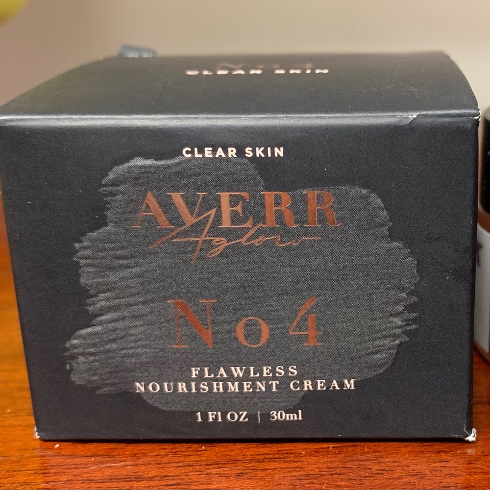 Averr Aglow Flawless Nourishment Crème
